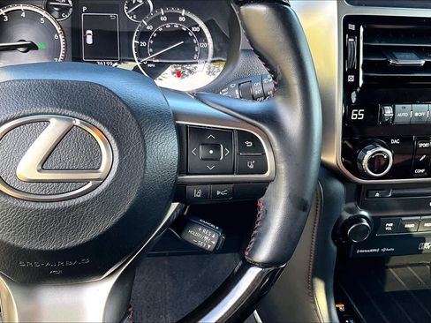 Used 2023 Lexus GX 460 Luxury image 24