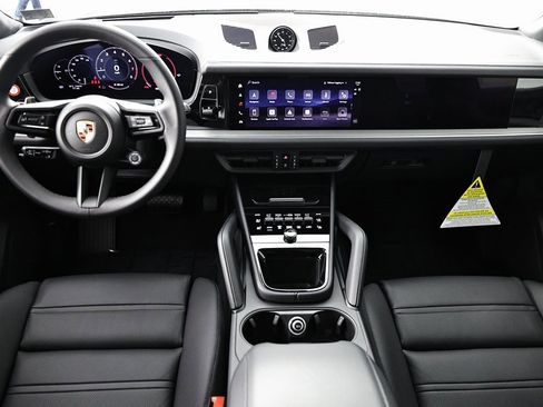 New 2026 Porsche Cayenne image 27