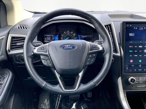 Used 2024 Ford Edge SEL image 8