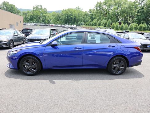 Used 2023 Hyundai Elantra SEL FWD image 4