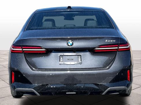 Used 2026 BMW 530i RWD image 8