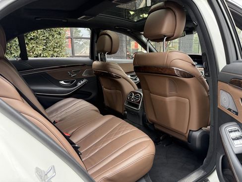 Used 2019 Mercedes-Benz S 560 Sedan image 37