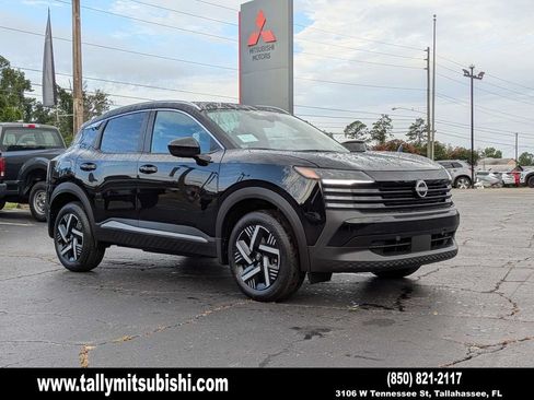 Used 2026 Nissan Kicks SV FWD image 1