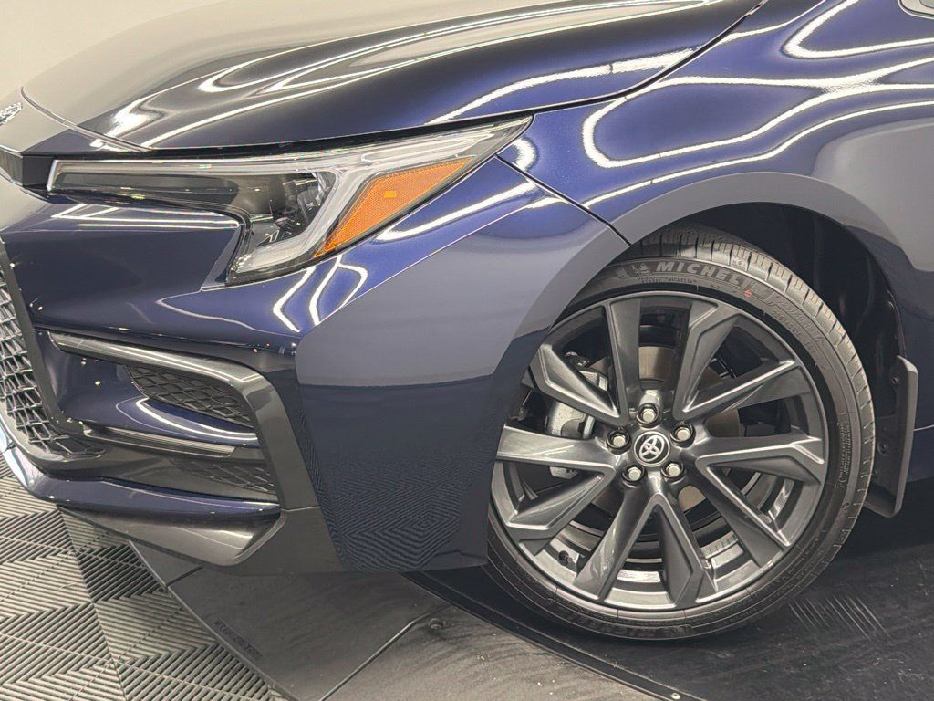 Certified 2026 Toyota Corolla SE FWD image 5