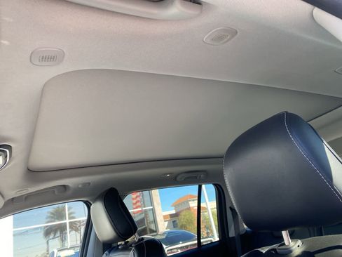 Used 2022 Jeep Grand Cherokee Limited 4xe image 12