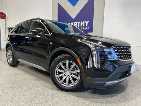Used 2021 Cadillac XT4 Premium Luxury w/ Cold Weather Package AWD/4WD image 2