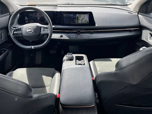 Used 2023 Nissan Ariya FWD image 12
