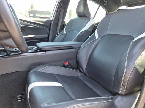 Used 2025 Toyota Camry SE FWD image 15