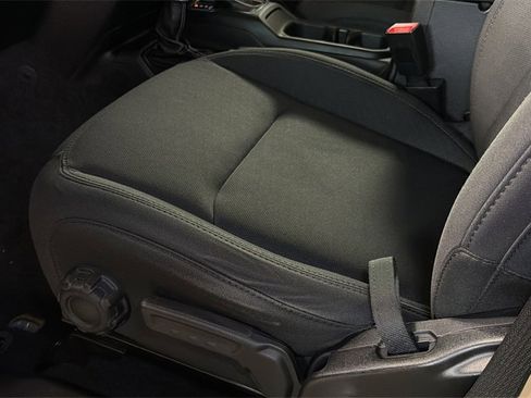 Used 2020 Jeep Gladiator Overland image 26