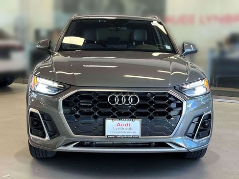 Used 2023 Audi Q5 2.0T Premium Plus w/ Premium Plus Package AWD/4WD image 2