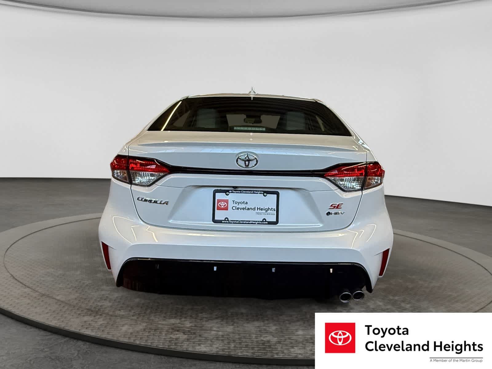 Used 2026 Toyota Corolla SE FWD image 6
