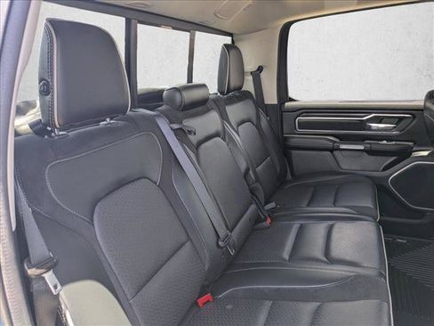 Used 2022 RAM 1500 Laramie AWD/4WD image 17
