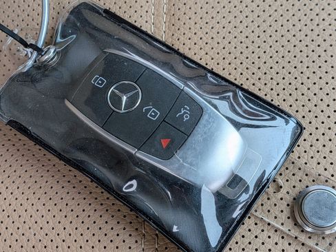 New 2026 Mercedes-Benz GLS 450 4MATIC image 39