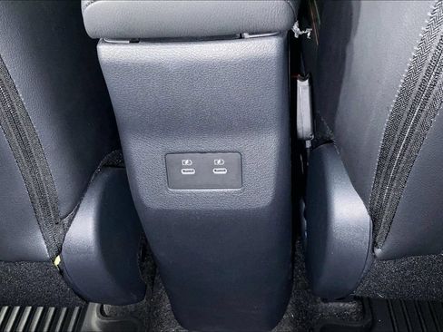 Certified 2025 Nissan Kicks SR FWD image 29