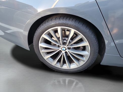 Used 2021 BMW 530i w/ Convenience Package RWD image 22