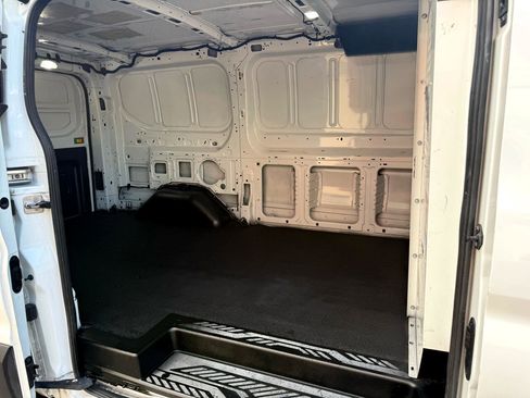Used 2019 Ford Transit 250 130 Low Roof image 27