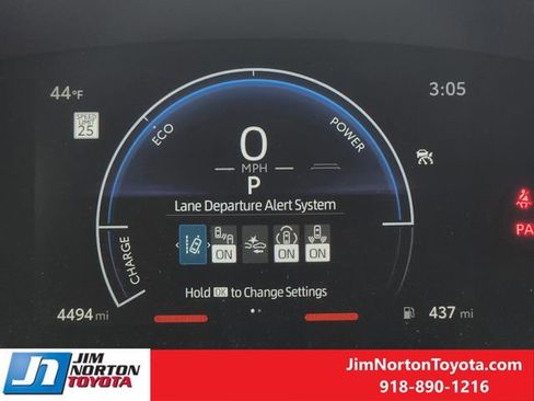 Used 2025 Toyota Camry SE image 19