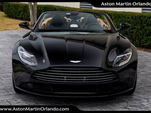 Used 2019 Aston Martin DB11 Volante image 7
