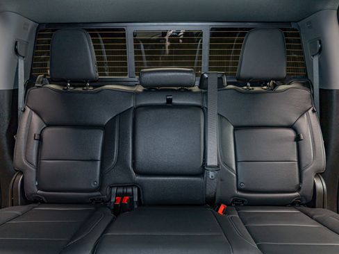 Used 2025 Chevrolet Silverado 2500 LTZ w/ LTZ Convenience Package image 28