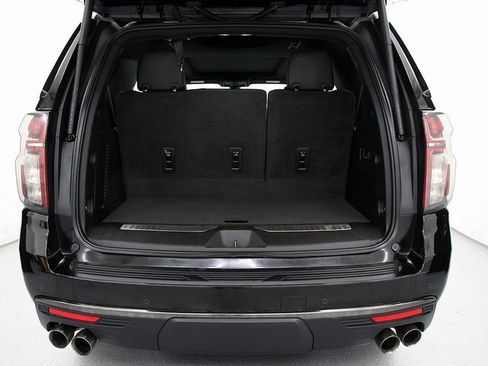 Used 2022 Chevrolet Tahoe RST w/ Sport Performance Package image 31