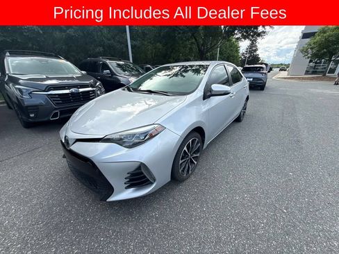 Used 2017 Toyota Corolla SE w/ Carpet Mat Package (TMS) FWD image 4
