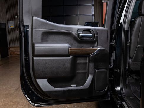 Used 2021 Chevrolet Silverado 1500 LT Trail Boss w/ Convenience Package II image 37