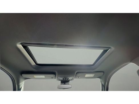 Certified 2022 Chevrolet Silverado 1500 LTZ w/ LTZ Premium Package image 29