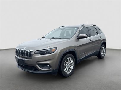Used 2019 Jeep Cherokee Latitude w/ Popular Appearance Group