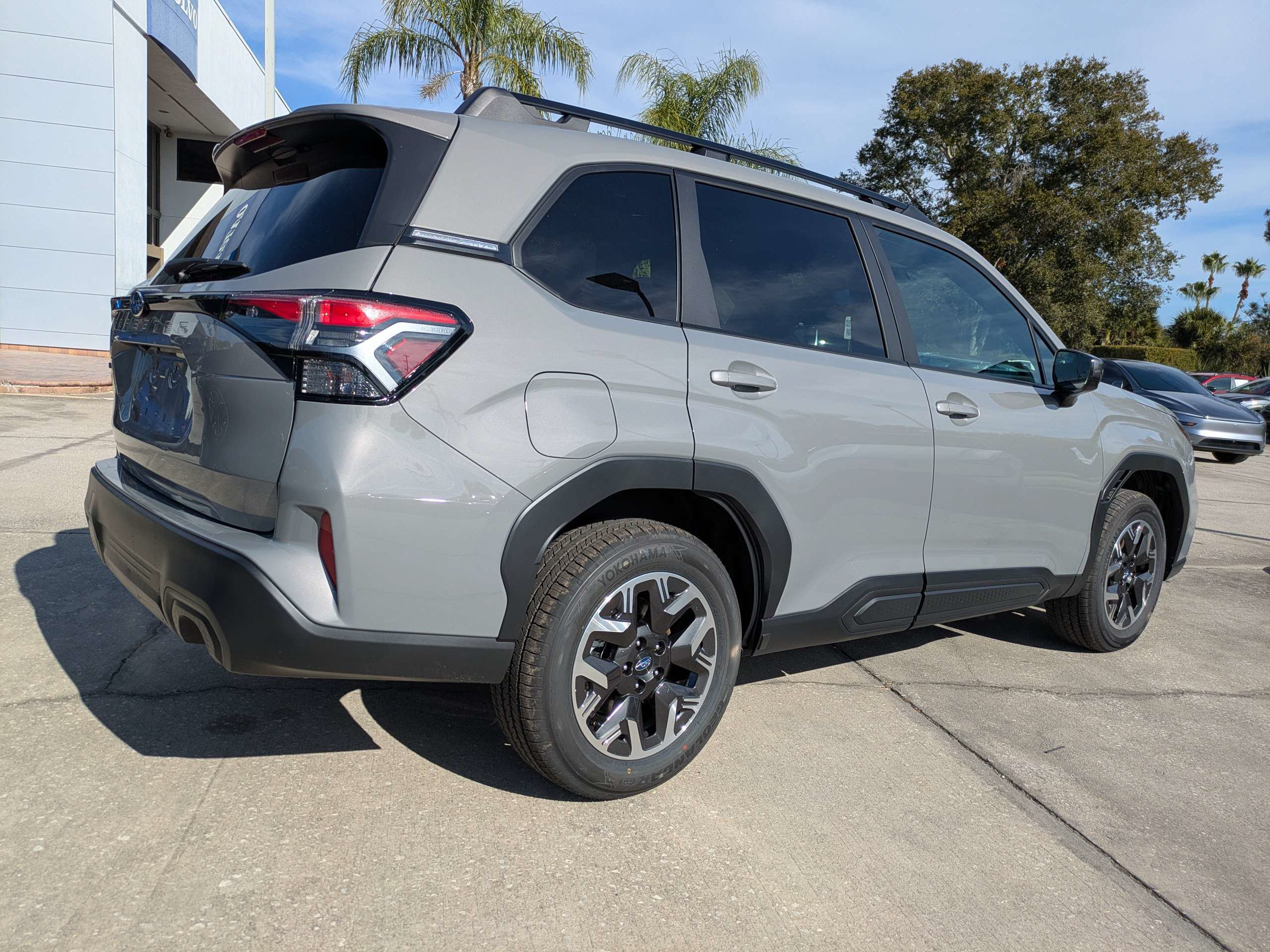 Used 2026 Subaru Forester Premium AWD/4WD image 4