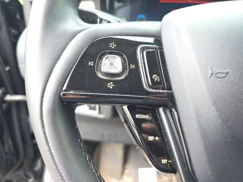 Used 2023 Lincoln Corsair AWD w/ Equipment Group 101A image 13