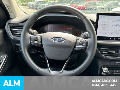 Used 2023 Ford Escape SE image 29