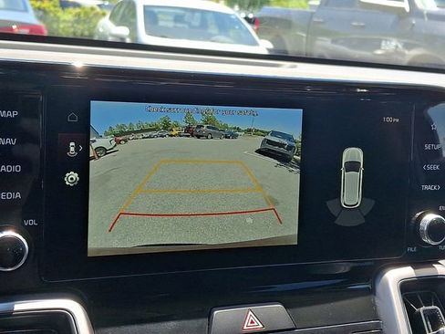 Certified 2023 Kia Sorento S FWD image 19