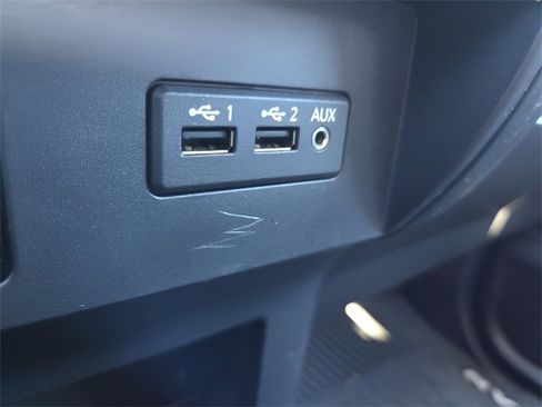 Used 2019 Nissan Titan S image 29