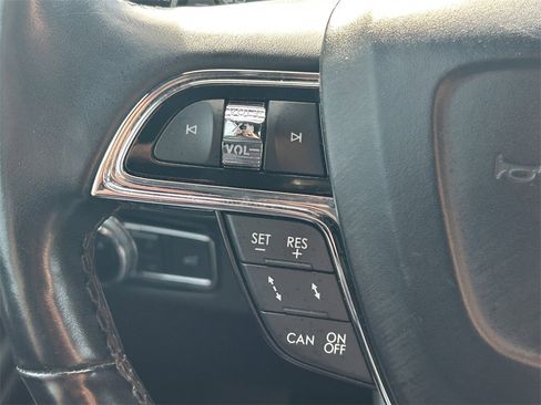 Used 2021 Lincoln Navigator Reserve w/ Luxury Package image 47