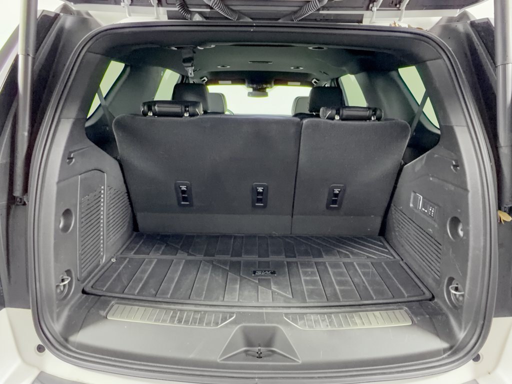 Used 2025 Chevrolet Tahoe Premier AWD/4WD image 28