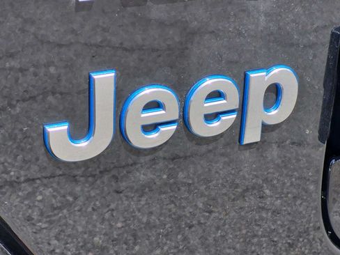 Used 2021 Jeep Wrangler Unlimited Sahara w/ Cold Weather Group AWD/4WD image 12