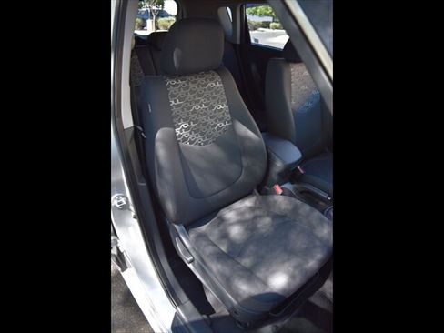 Used 2010 Kia Soul + FWD image 31