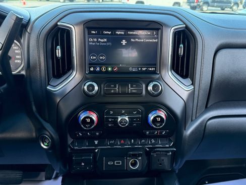 Used 2023 GMC Sierra 2500 AT4 image 21