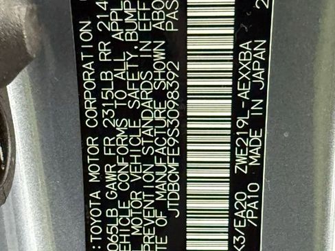 Used 2025 Toyota Corolla XLE image 42