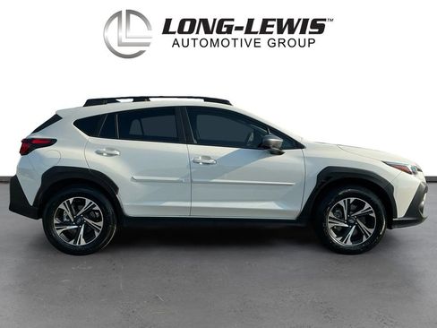 Used 2024 Subaru Crosstrek 2.0i Premium w/ Crosstrek Mirror Package AWD/4WD image 8