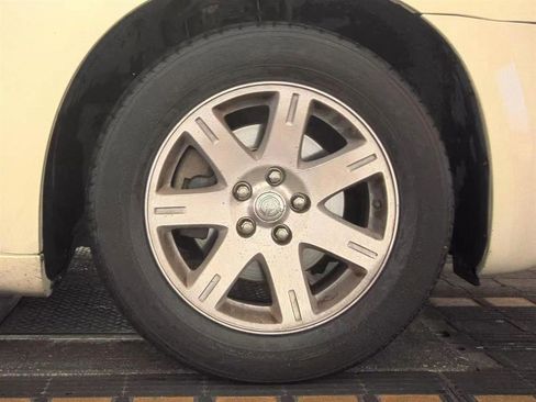 Used 2007 Chrysler 300 RWD image 10