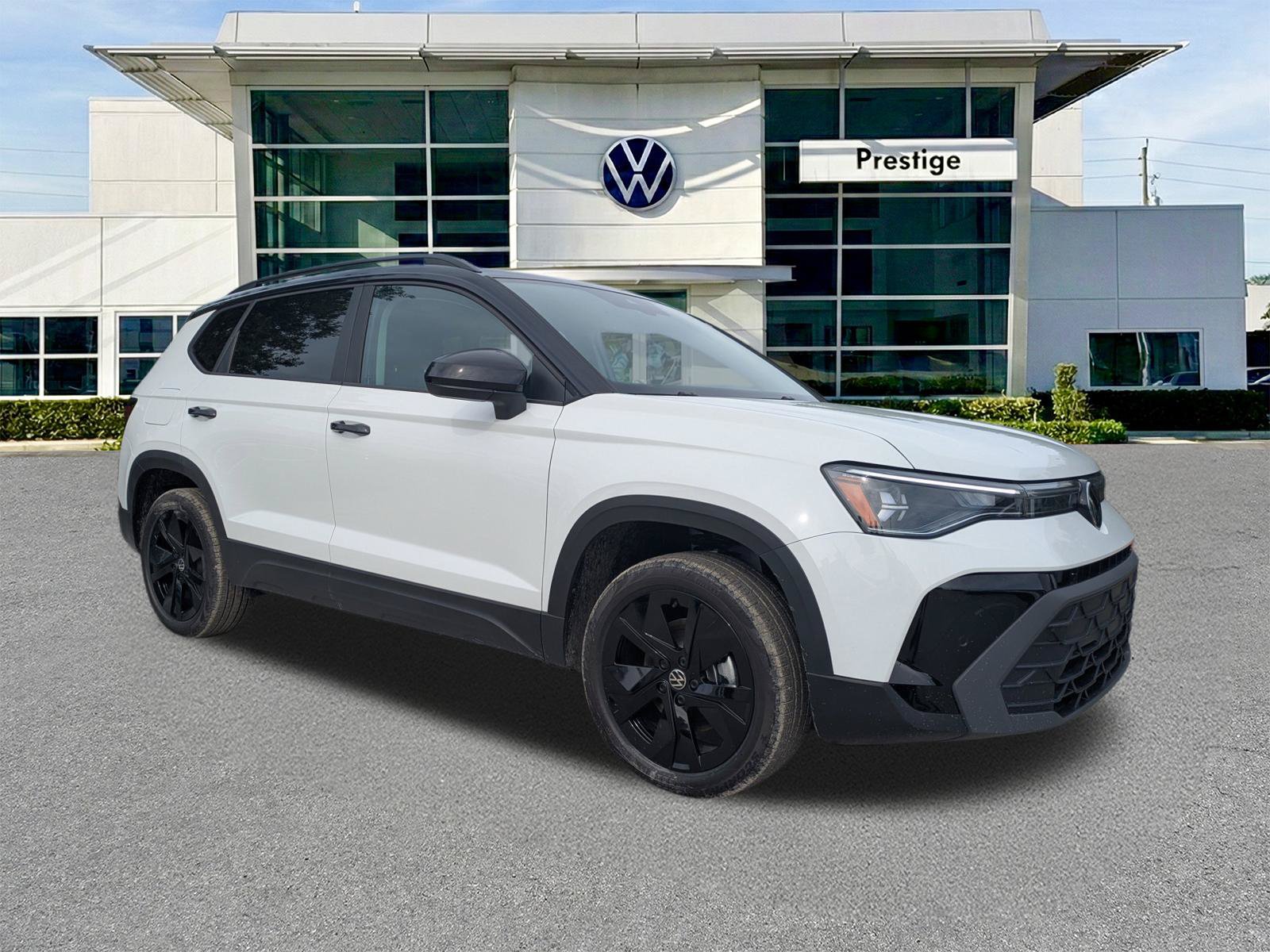 New 2026 Volkswagen Taos SE FWD image 1