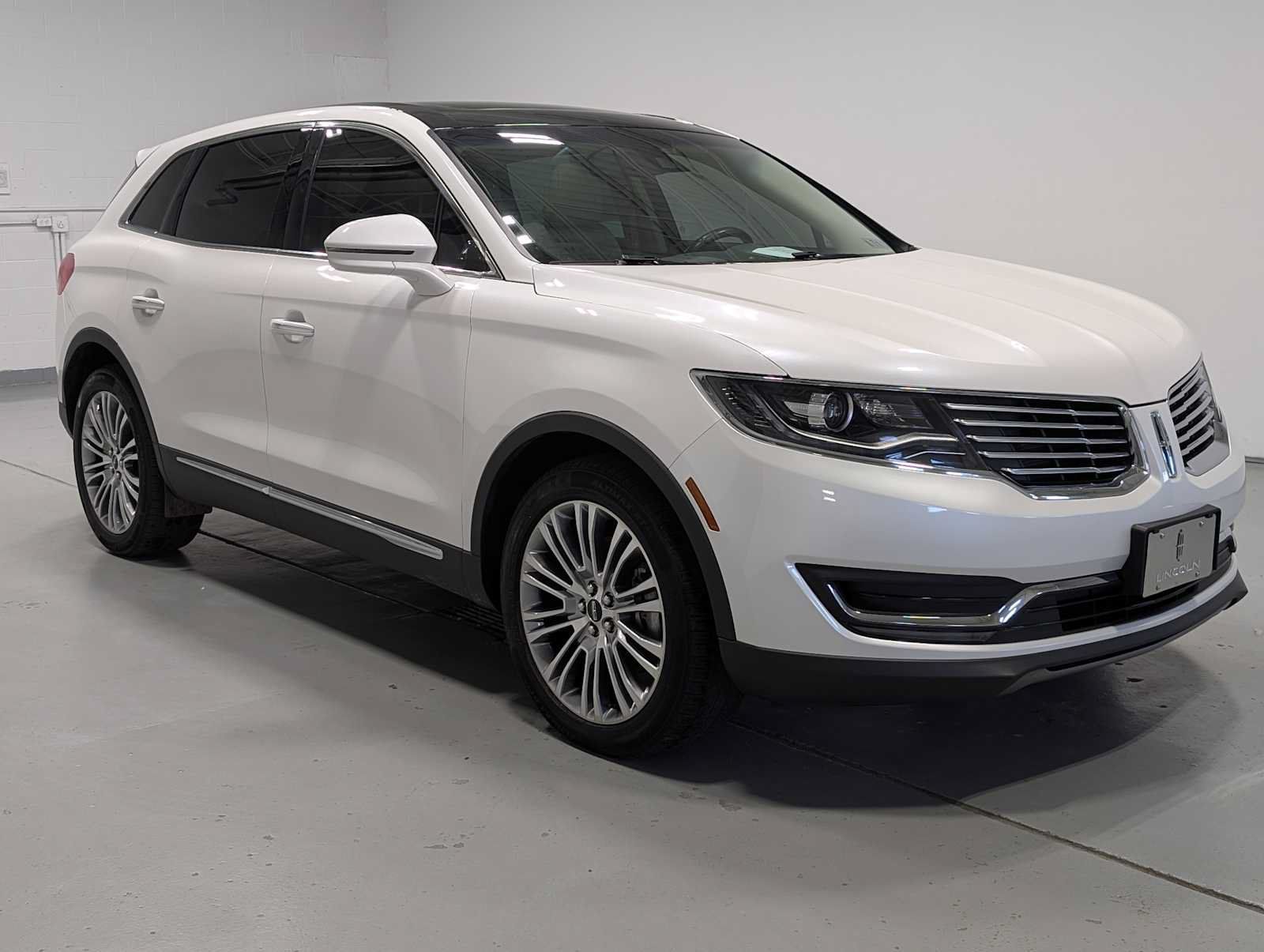 Used 2018 Lincoln MKX Reserve w/ Lincoln MKX Climate Package AWD/4WD image 6