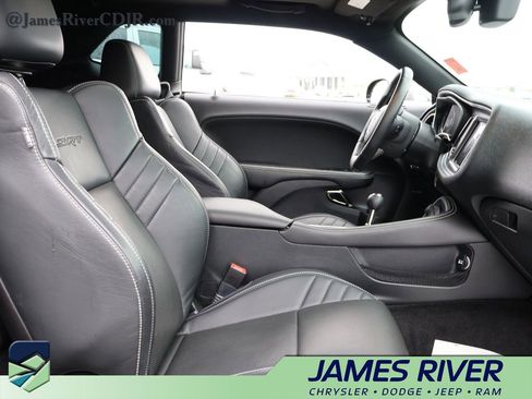 Used 2016 Dodge Challenger SRT Hellcat image 9