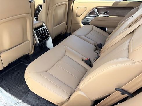 New 2026 Land Rover Range Rover Long Wheelbase SE AWD/4WD image 16