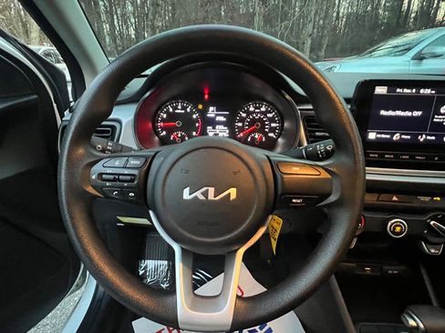 Used 2022 Kia Rio LX image 21