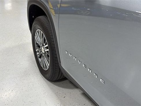 Certified 2024 Chevrolet Traverse LT w/ Trailering Package image 16