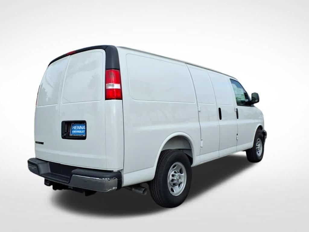 New 2026 Chevrolet Express 2500 w/ Driver Convenience Package RWD image 3