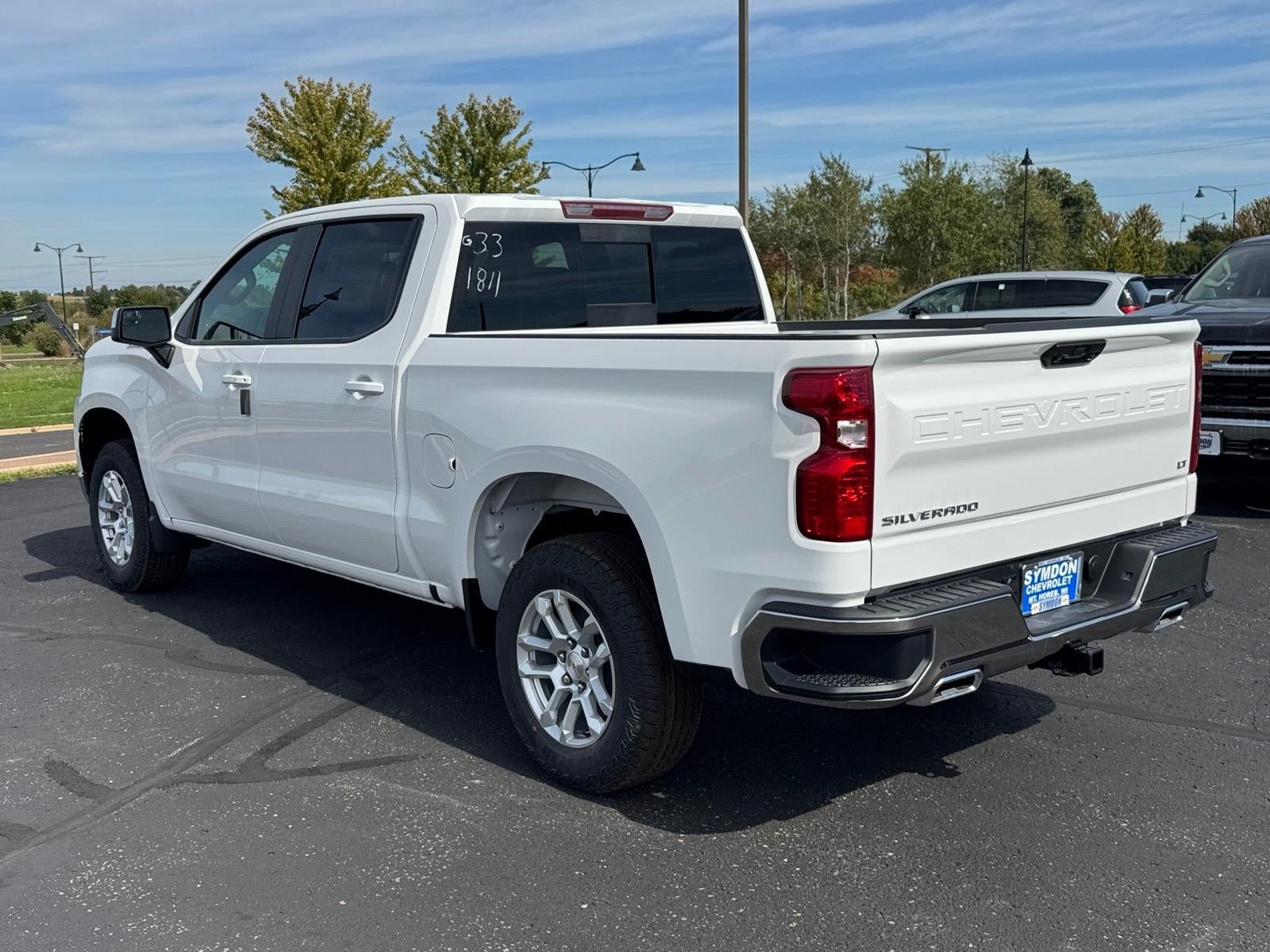 New 2026 Chevrolet Silverado 1500 LT w/ Z71 Off-Road Package AWD/4WD image 3