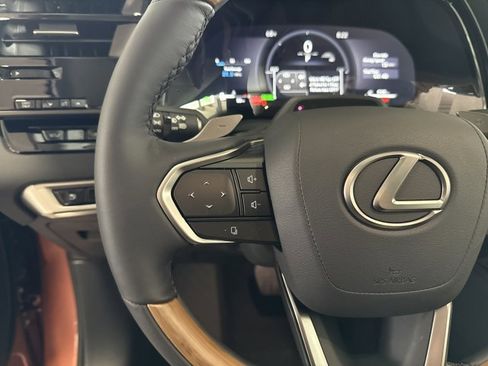 Certified 2026 Lexus RX 350 w/ Convenience Package image 14